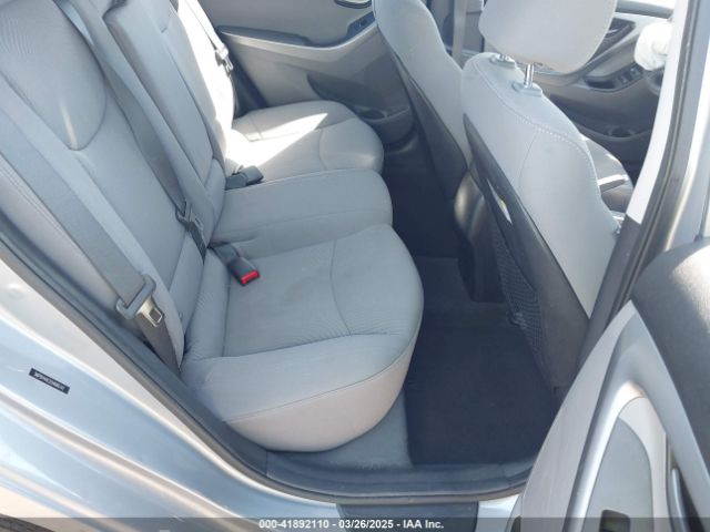 5NPDH4AE2GH686342 Hyundai ELANTRA SE