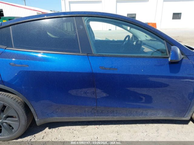 7SAYGDEE5RA329172 Tesla Model Y Long Range Dual Motor All-wheel Drive