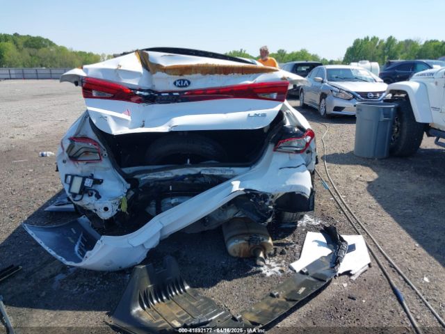 5XXG14J28MG017779 KIA K5 LXS