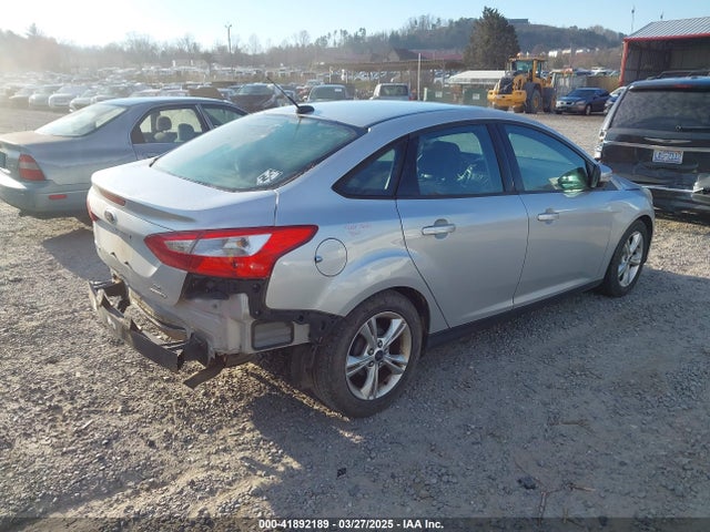 1FADP3F2XEL203206 Ford FOCUS SE