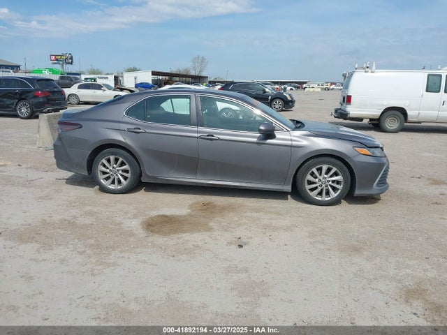 4T1C11AK0MU559431 Toyota CAMRY LE