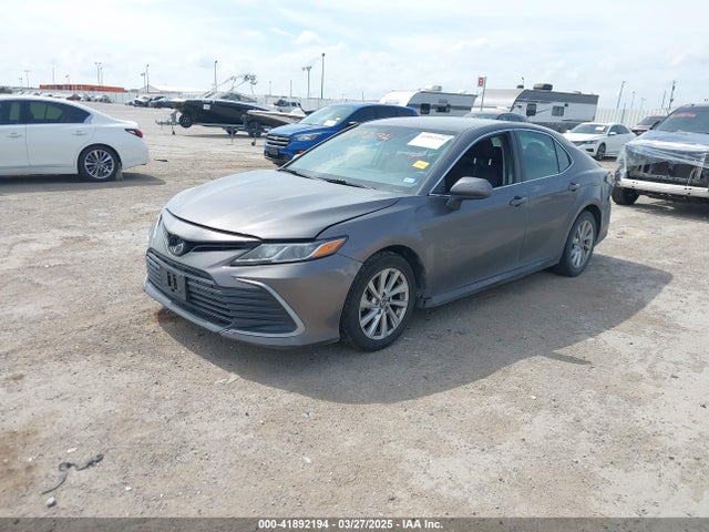 4T1C11AK0MU559431 Toyota CAMRY LE