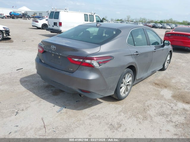 4T1C11AK0MU559431 Toyota CAMRY LE