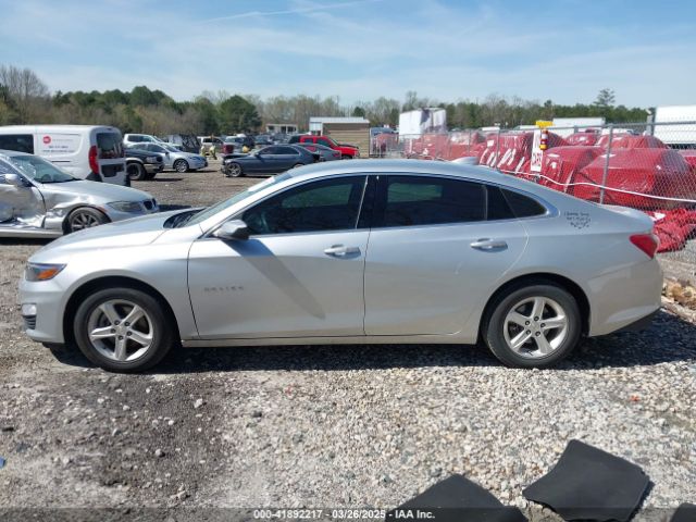 1G1ZD5ST9NF142666 Chevrolet Malibu Fwd Lt