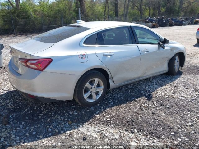 1G1ZD5ST9NF142666 Chevrolet Malibu Fwd Lt