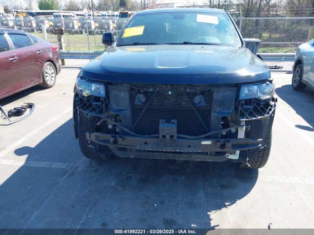 1C4RJEAG2HC880691 Jeep Grand Cherokee Altitude 4x2