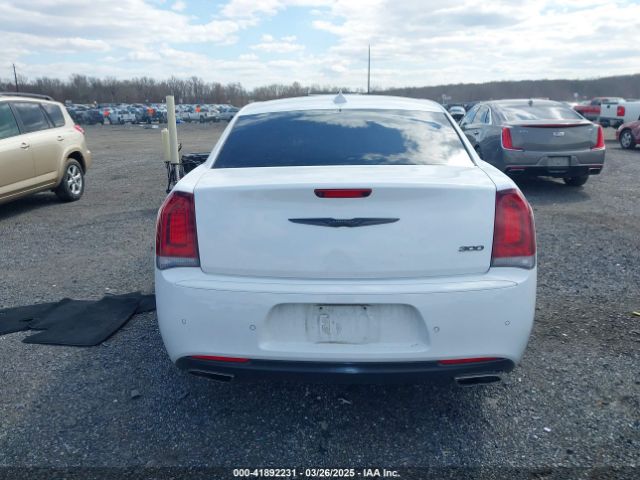 2C3CCADG8NH134439 Chrysler 300 Touring L