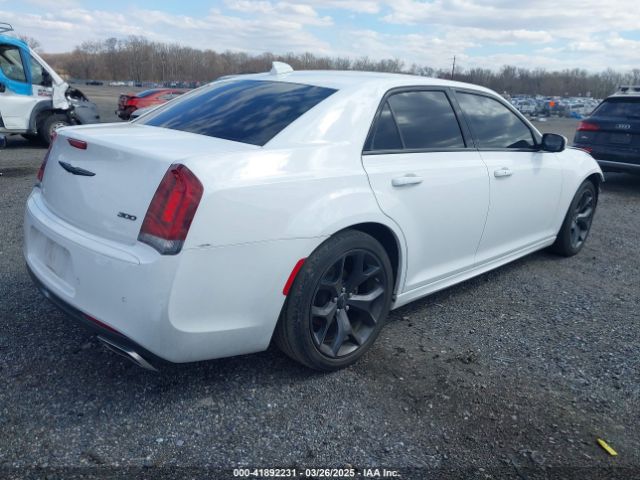 2022 CHRYSLER 300 2C3CCADG8NH134439 Photo 3