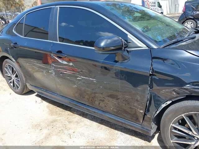 4T1G11AK6MU581144 Toyota CAMRY SE