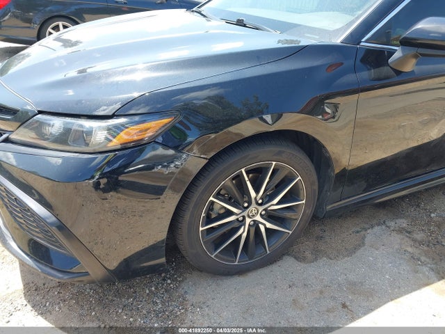 4T1G11AK6MU581144 Toyota CAMRY SE