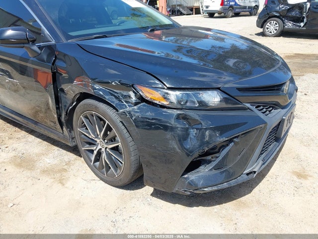 4T1G11AK6MU581144 Toyota CAMRY SE