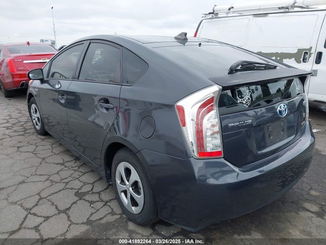 Toyota Prius Two 2015 JTDKN3DU8F0476353 Image 3
