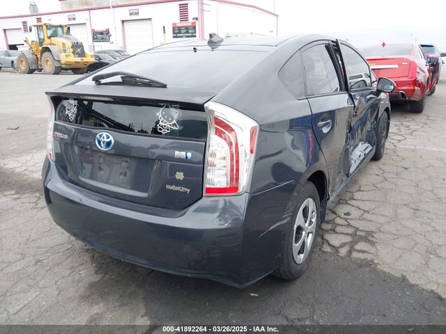 Toyota Prius Two 2015 JTDKN3DU8F0476353 Image 4