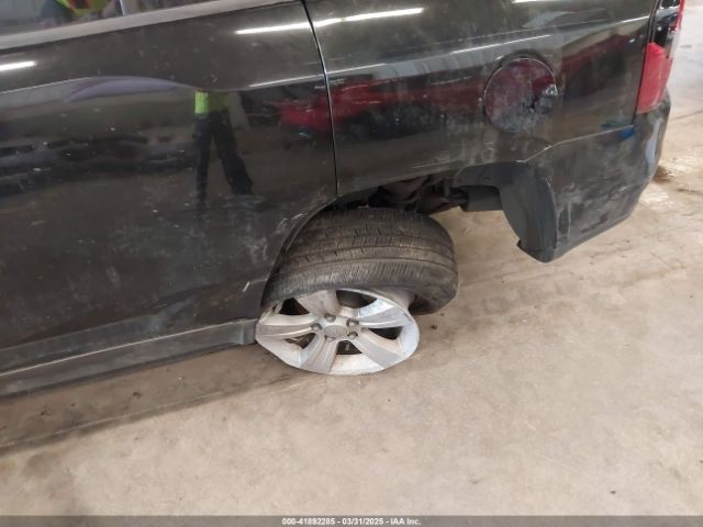 1C4NJDEB6HD191741 Jeep Compass Latitude 4x4