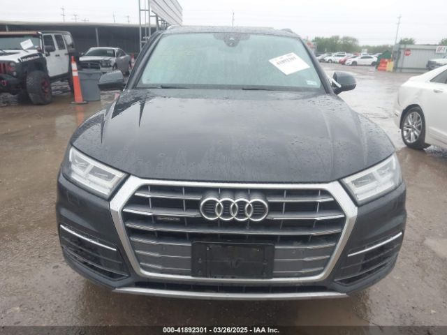 WA1BNAFYXK2045638 Audi Q5 45 Premium
