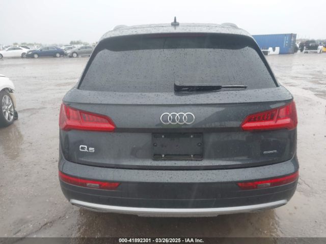 WA1BNAFYXK2045638 Audi Q5 45 Premium