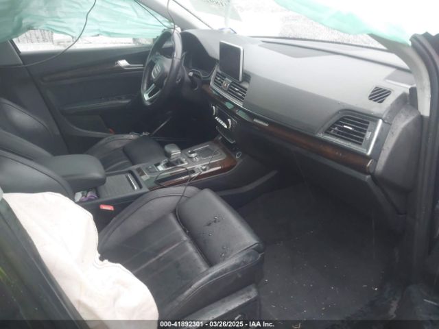 WA1BNAFYXK2045638 Audi Q5 45 Premium