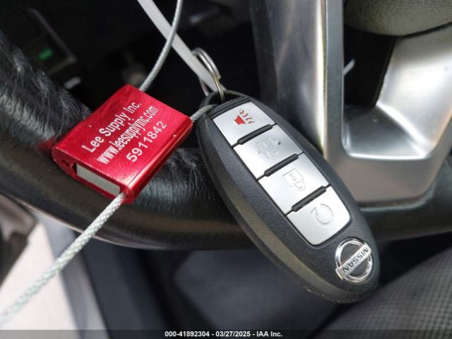 JN1BJ1CP5HW030515 Nissan Rogue Sport Sv