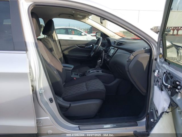 JN1BJ1CP5HW030515 Nissan Rogue Sport Sv