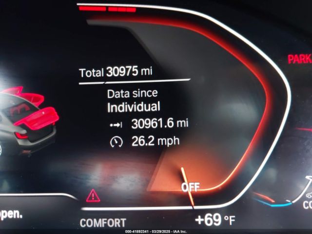 3MW5R1J09M8C15403 BMW 330I