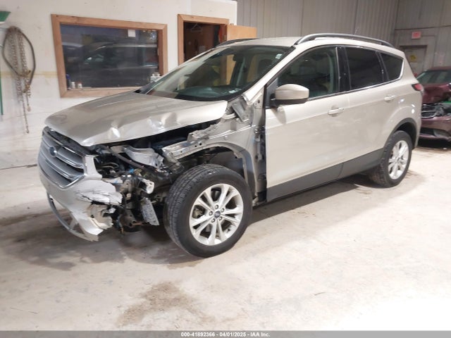 1FMCU9HD9JUD01479 Ford ESCAPE SEL