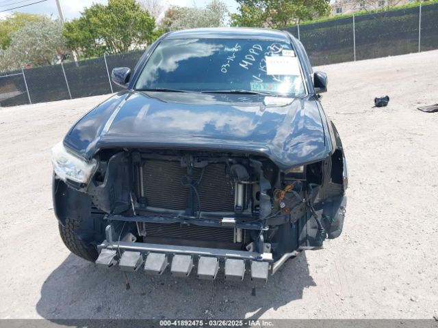 5TFAX5GN1KX152037 Toyota Tacoma Sr