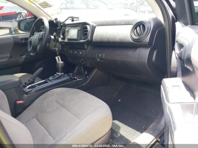 5TFAX5GN1KX152037 Toyota Tacoma Sr