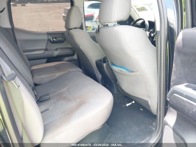 5TFAX5GN1KX152037 Toyota Tacoma Sr