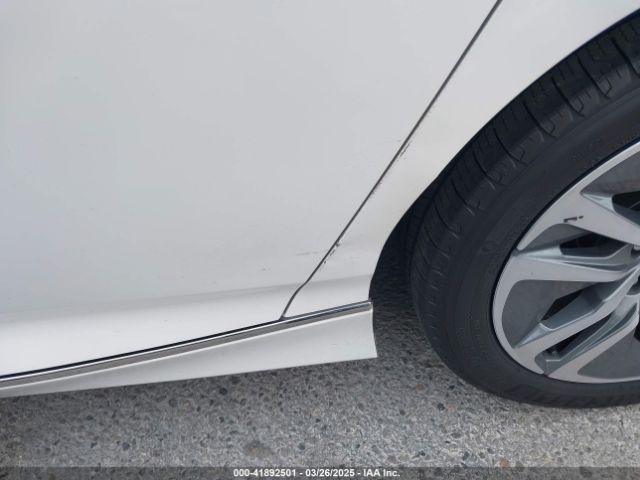 1HGCV3F48MA012277 Honda Accord Hybrid Ex