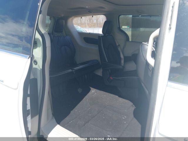 2C4RC1GG5NR124060 Chrysler Pacifica Limited