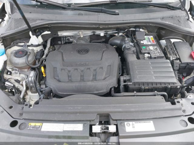 3VV2B7AX7KM125053 Volkswagen Tiguan 2.0t Se/2.0t Sel/2.0t Sel R-line/2.0t Sel R-line Black