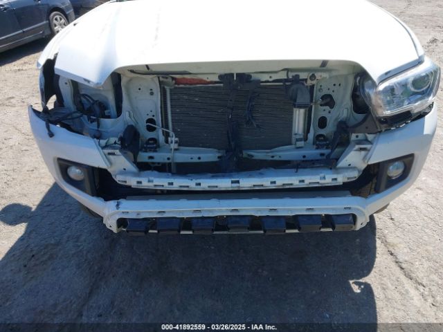 5TFRX5GN9HX093461 Toyota Tacoma Sr