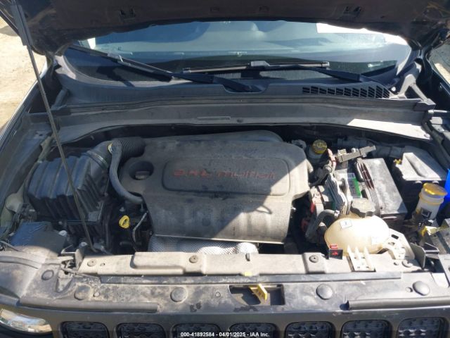 ZACNJBBB9KPK60355 Jeep Renegade Latitude 4x4