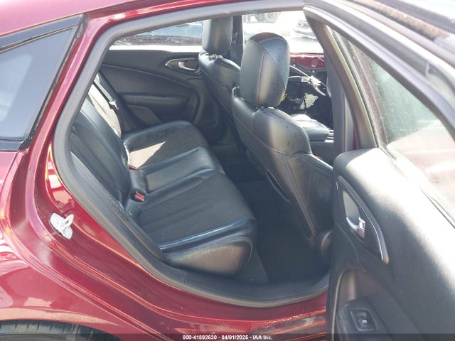 Chrysler 200 S 2015 1C3CCCBG8FN518938 Image 8