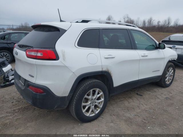 1C4PJMLBXJD598592 Jeep Cherokee Latitude Plus 4x4
