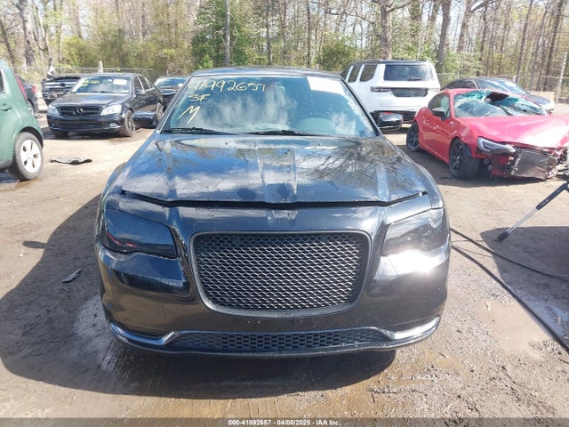 2C3CCABGXGH238517 Chrysler 300 300s