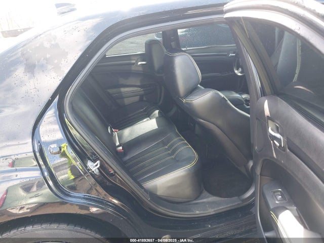 2C3CCABGXGH238517 Chrysler 300 300s