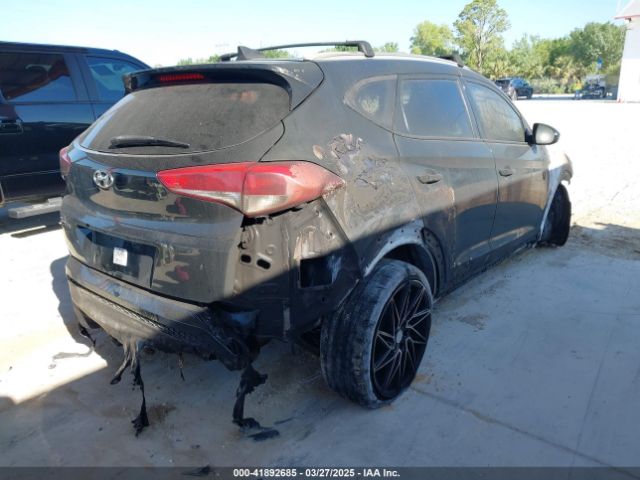 KM8J33A49JU614162 Hyundai TUCSON SEL