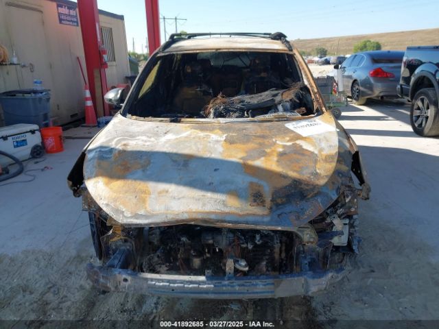 KM8J33A49JU614162 Hyundai TUCSON SEL