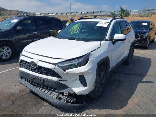 2T3W1RFV3NC181386 Toyota Rav4 Xle