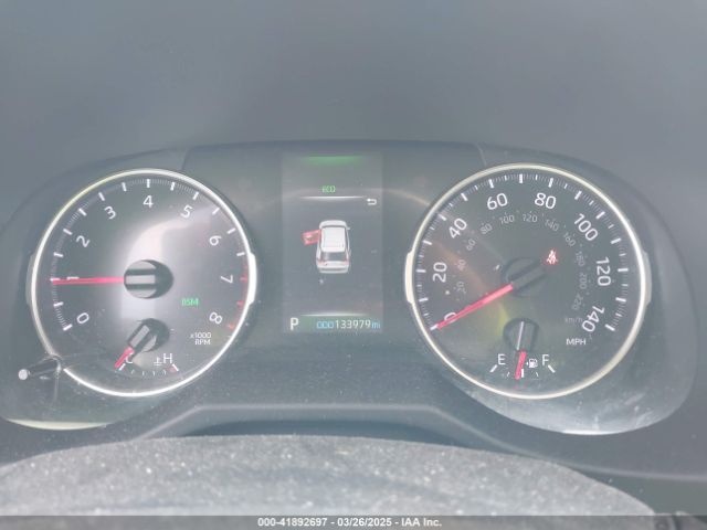 2T3W1RFV3NC181386 Toyota Rav4 Xle