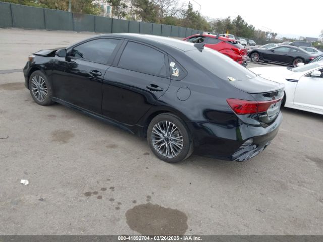 3KPF54AD2PE602923 KIA Forte Gt-line