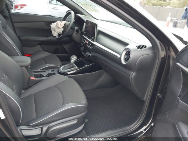 3KPF54AD2PE602923 KIA Forte Gt-line
