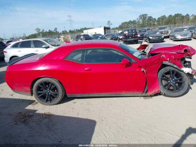 2C3CDZAG3HH502126 Dodge Challenger Sxt Plus