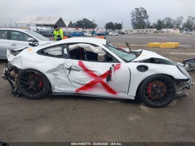 WP0AB2A92JS124011 Porsche 911 Carrera Gts