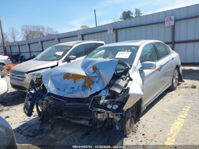 1HGCR3F92FA017199 Honda Accord Touring