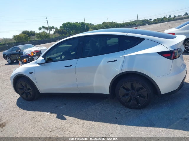 7SAYGDED9RF161420 Tesla Model Y Long Range Dual Motor All-wheel Drive/rwd