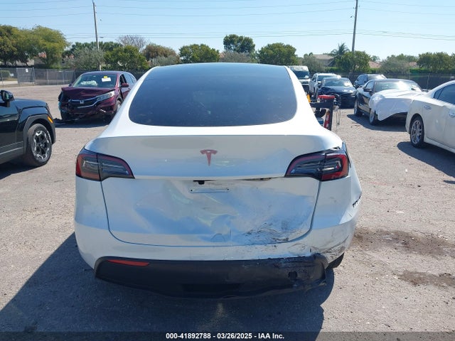 7SAYGDED9RF161420 Tesla Model Y Long Range Dual Motor All-wheel Drive/rwd