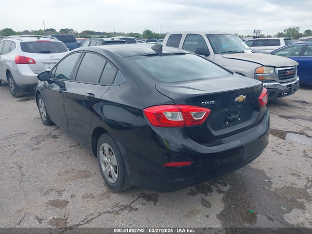 1G1BC5SM3H7111442 Chevrolet Cruze Ls Auto