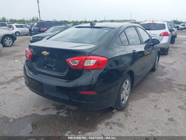 1G1BC5SM3H7111442 Chevrolet Cruze Ls Auto